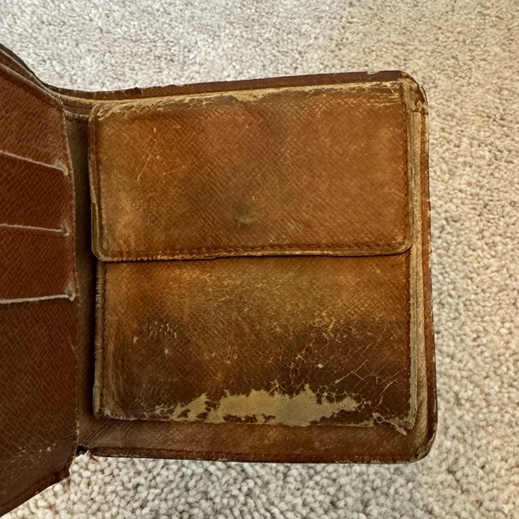 Louis Vuitton Monogram Marco Bi Fold Men’s Wallet - Picture 5 of 11